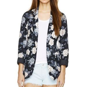 ARITZIA Talula Kent floral blazer
